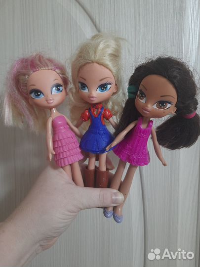 5 куклы Братц Bratz с нарядами, всё вместе