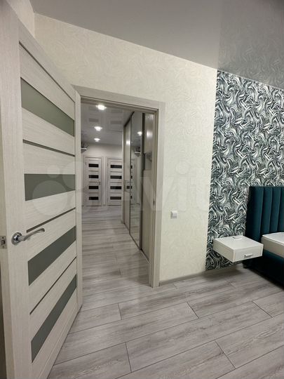 2-к. квартира, 73 м², 15/17 эт.