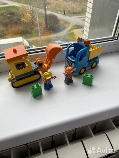 Набор Лего грузовик и экскаватор