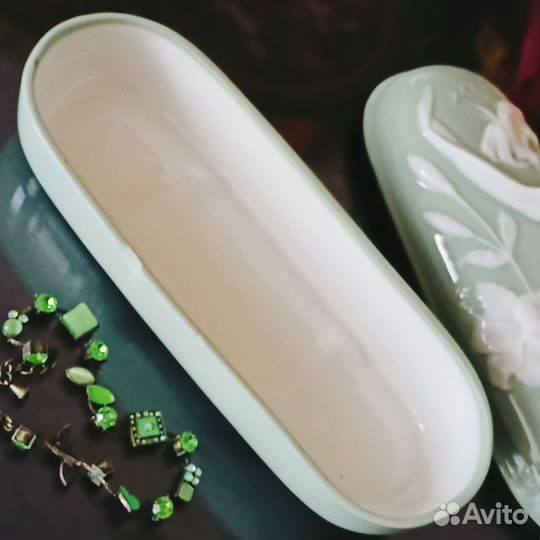 Шкатулки, футляр для зубных щёток, фарфор