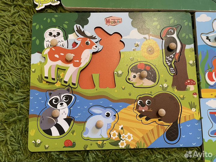 Рамки вкладыши, бизиборд и цилиндры Монтессори