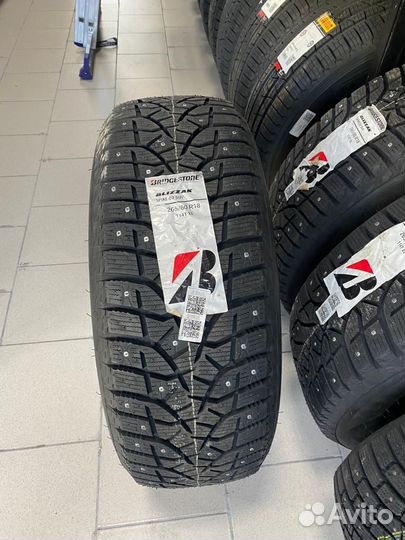 Bridgestone Blizzak Spike-02 SUV 265/60 R18 114T