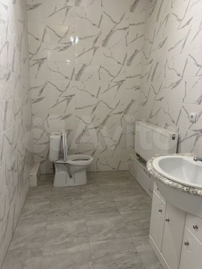 Здание, 600 м²