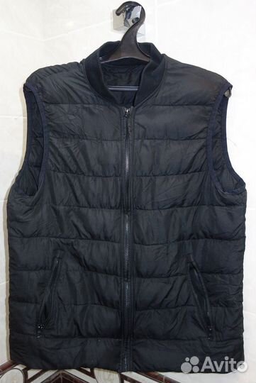 Лёгкая безрукавка в хорошем состоянии