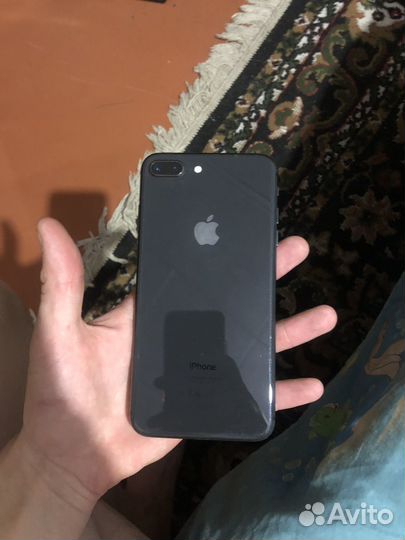 iPhone 8 Plus, 64 ГБ