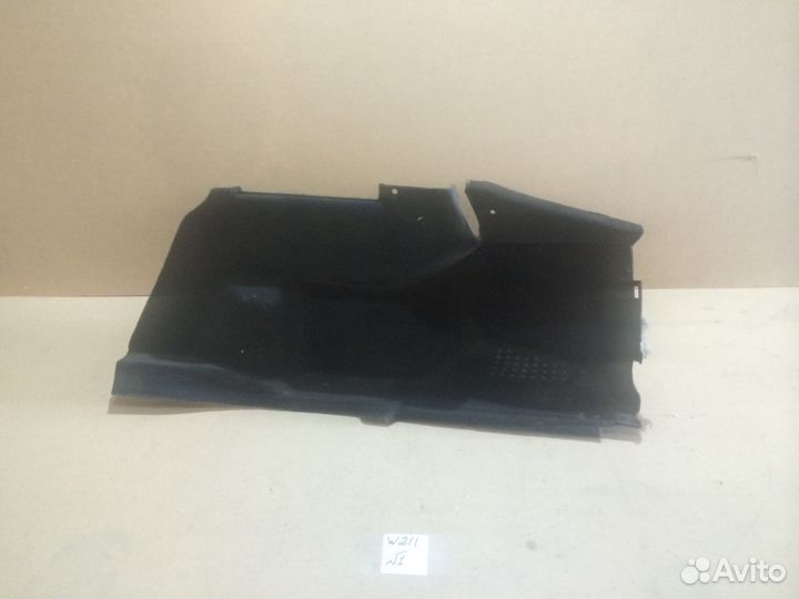 Обшивки багажника Mercedes W211