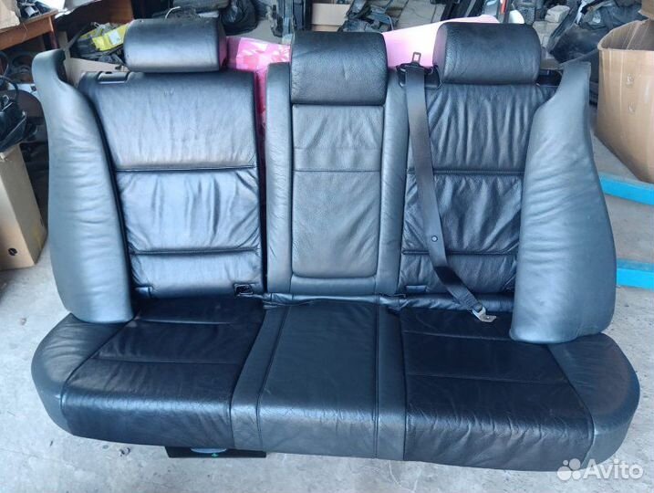 Диван задний Bmw X5 Е53 M62B44TU 4.4L 2000