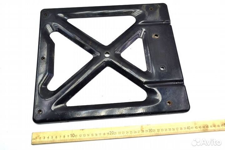 Кронштейн крыла переднего моста, правый volvo FH