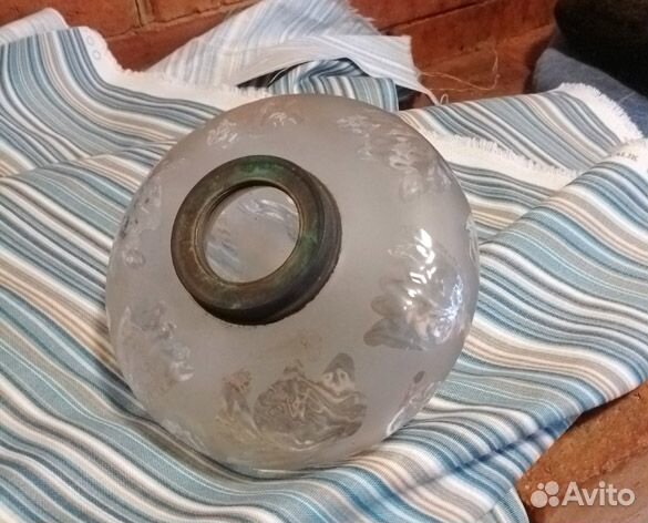 Антикварная емкость для керосиновой лампы