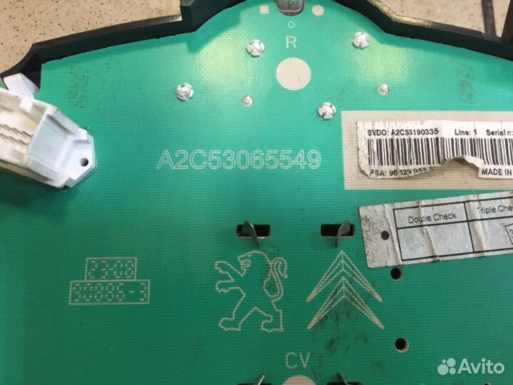 Панель приборов Peugeot 207