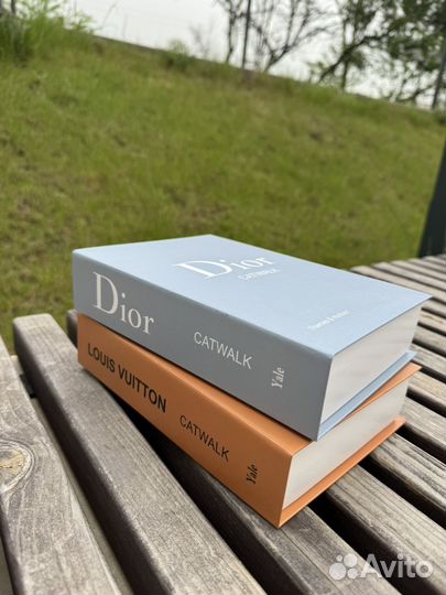 Книги муляж диор