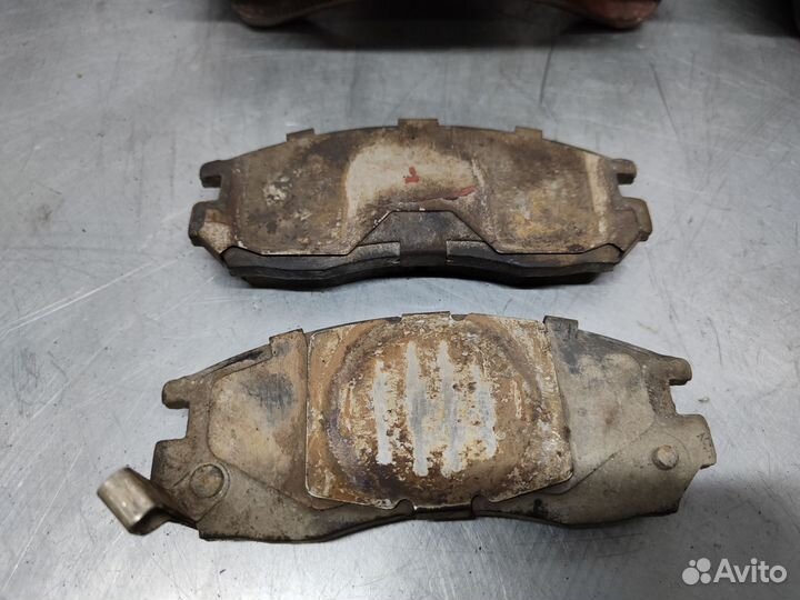 Суппорт передний Mitsubishi Galant 8 1997 г.в