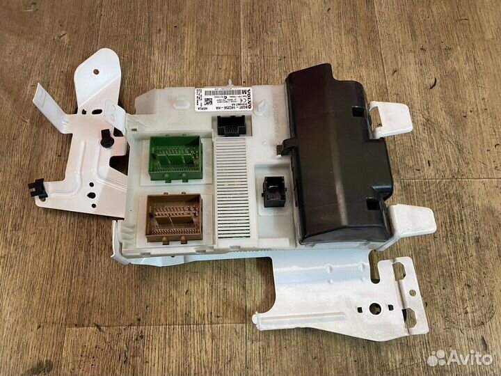 Блок предохранителей Вольво хс70 2 Volvo XC70