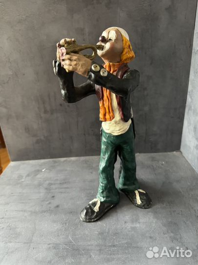 Статуэтка клоуна