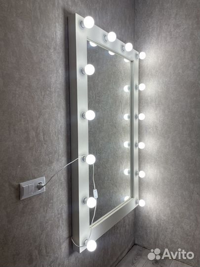 Зеркало с подсветкой в полный рост