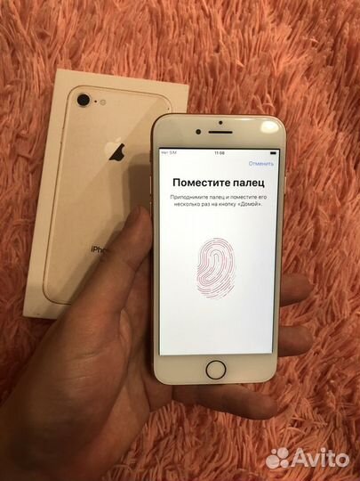 iPhone 8, 64 ГБ