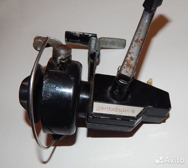 Катушка спиннинговая безынерционная Дельфин 6 СССР