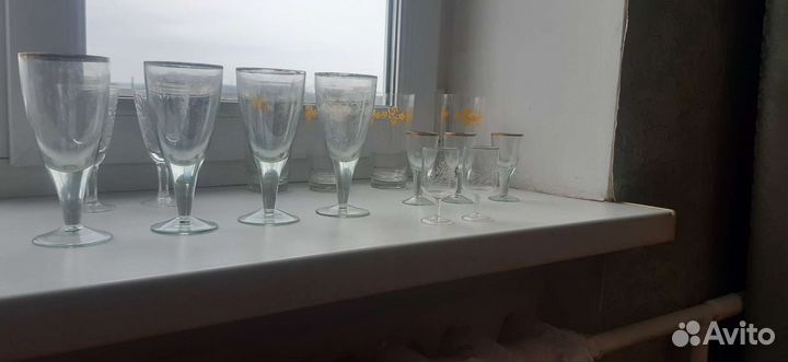 Бокалы, рюмки, стопки