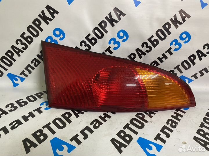 Задний фонарь ford focus