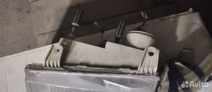 Фара левая ваз 2110