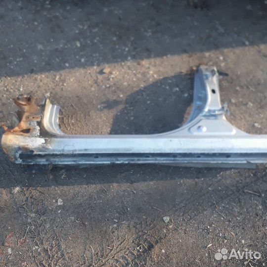 Порог кузова передний левый Mitsubishi Lancer X