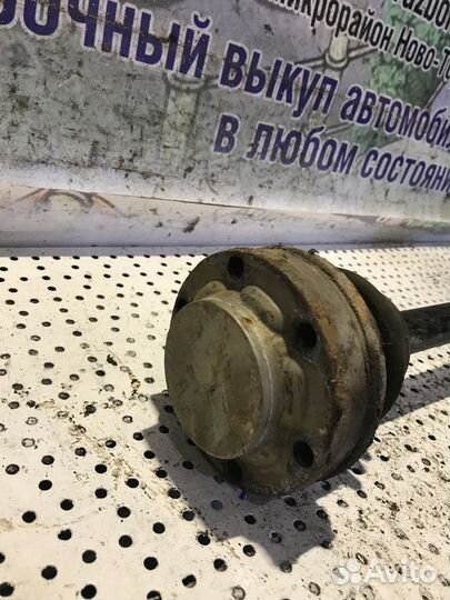 Привод задний левый BMW 7 серия