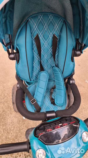 Детский велосипед трёхколёсный