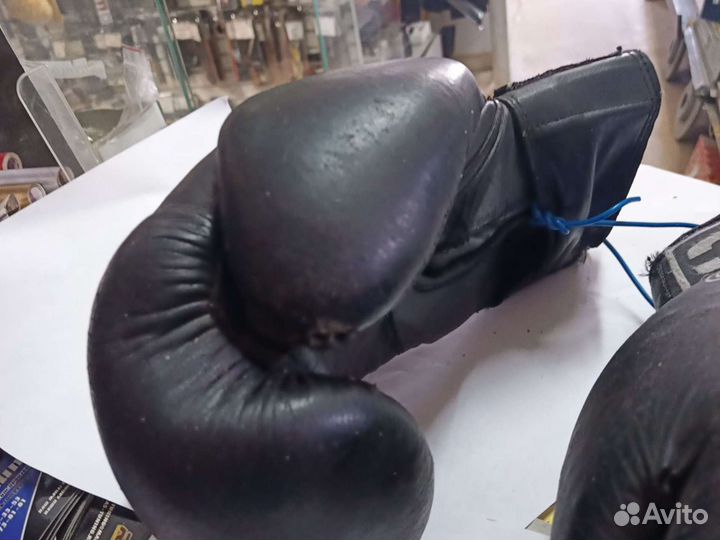 Боксерские перчатки 10 oz JIC кожа