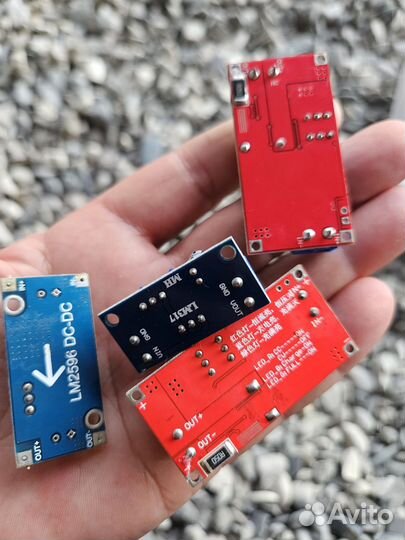 Стабилизатор напряжения