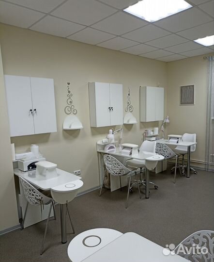 Маникюр в омске