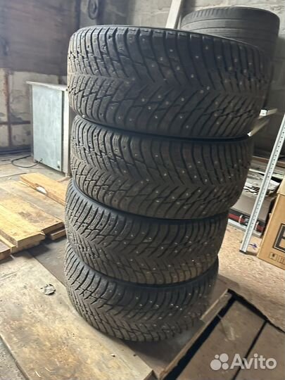 Nokian Tyres Hakkapeliitta 10p 245/45 R18