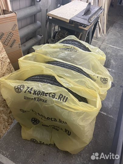 Kumho 722 255/55 R18 112