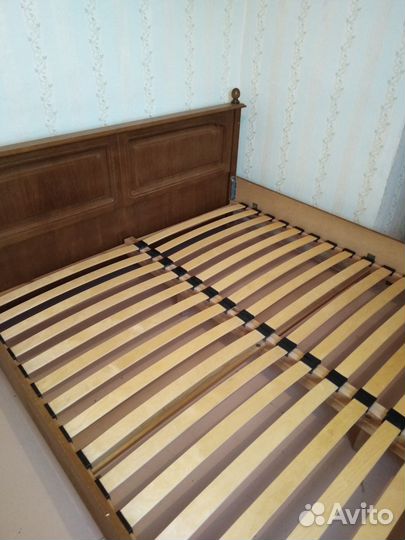 Кровать двухспальная с матрасом бу 160 200