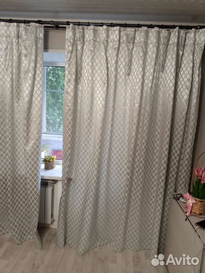 Шторы готовые новые 3*2,5