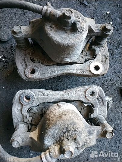 Суппорт передний тормозной Hyundai Elantra 2008 го