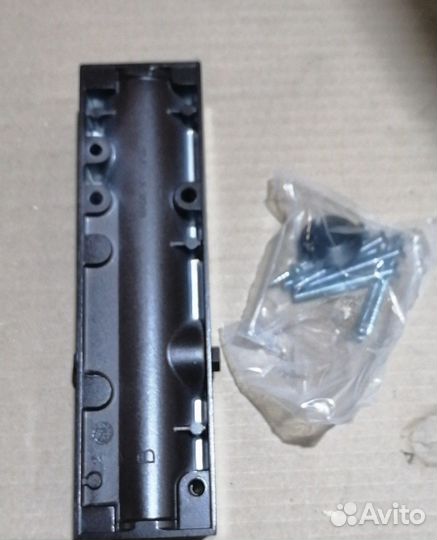 Доводчик geze TS3000 EN3 со скользящей тягой, кори