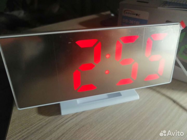 Часы-будильник электронные