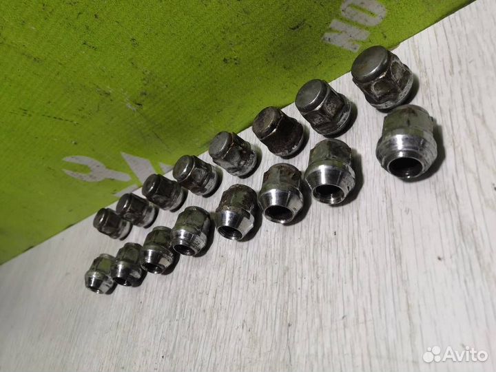 Гайка колеса Сузуки Балено 98-07