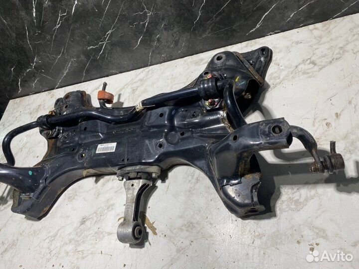 Подрамник Kia Ceed JD G4FA 2015