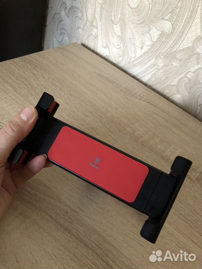 Держатель на подголовник для планшета