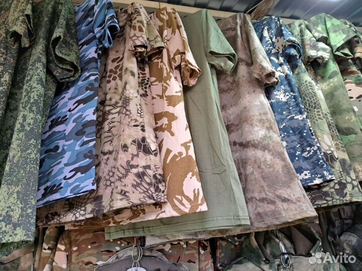 Камуфляжные: шорты, футболки, панамы и кепки