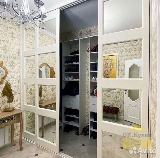 Распашной шкаф