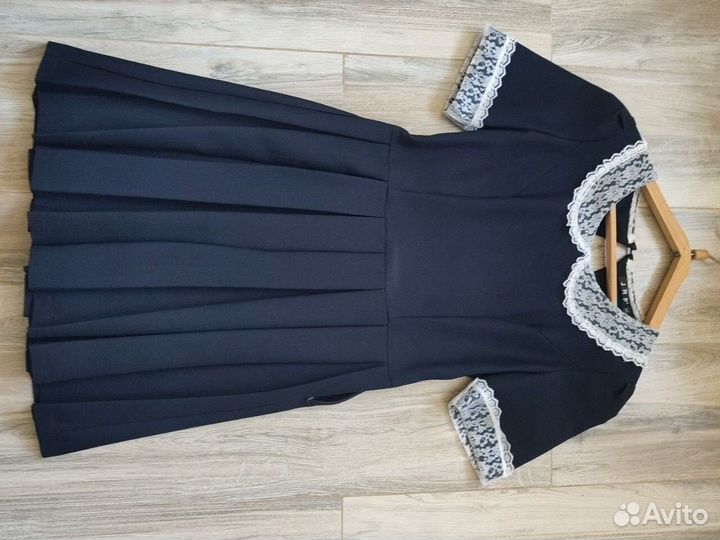 Платье школьное с фартуком