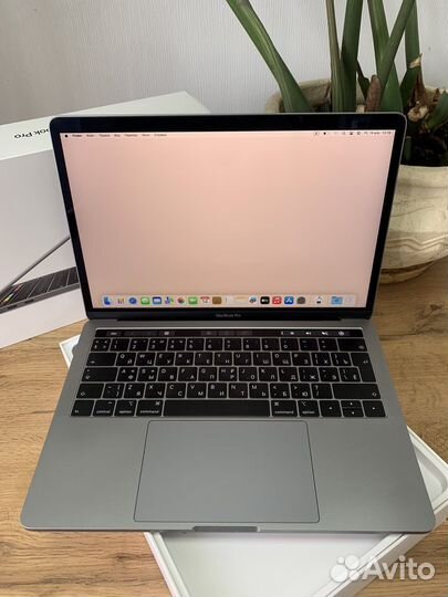 MacBook Pro 13 2019 8гб 128гб удобный