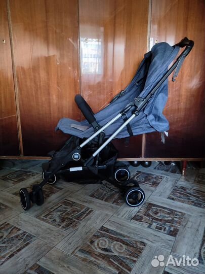 Коляска трость