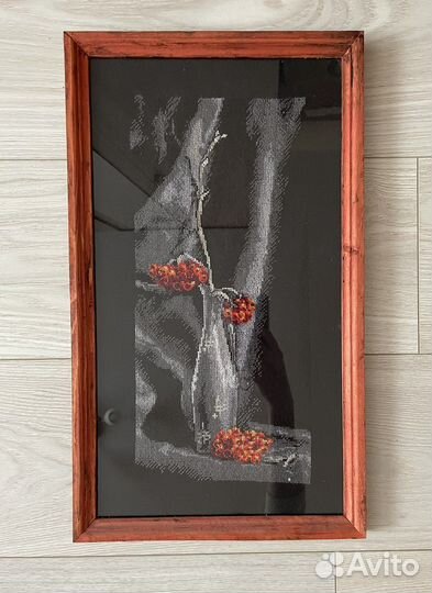 Вышитые картины в раме