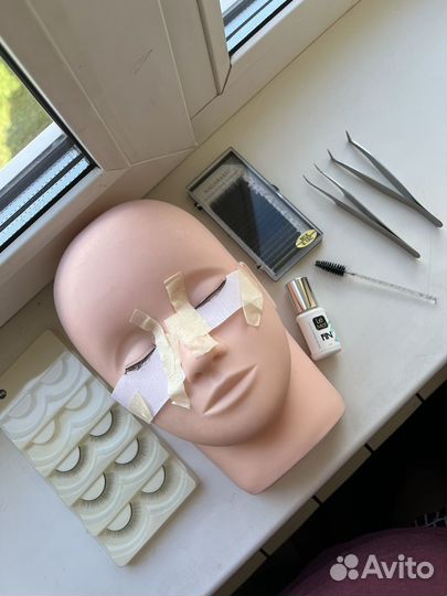 Манекен для наращивания ресниц набор ученика