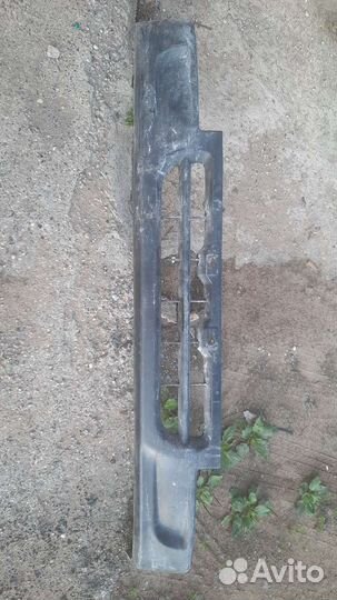 Губа переднего бампера Тойота сурф 4раннер