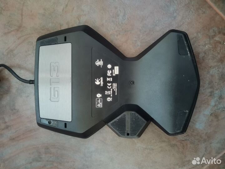 Игровая клавиатура Logitech G13