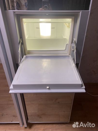 Холодильник Samsung Side by side